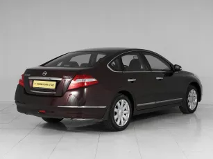 Nissan  6