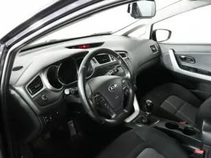 Kia  6