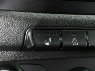 Kia  8
