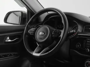 Kia  10