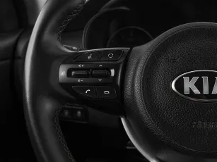 Kia  11