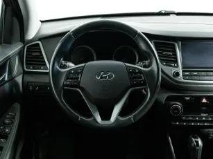 Hyundai  10
