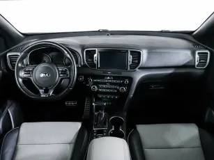 Kia  10