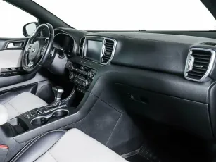 Kia  9