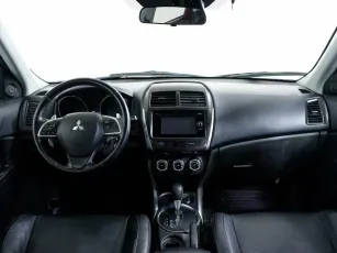 Mitsubishi  7