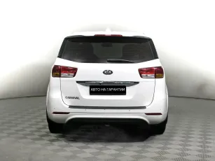 Kia  6
