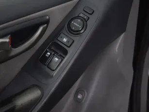 Hyundai  9
