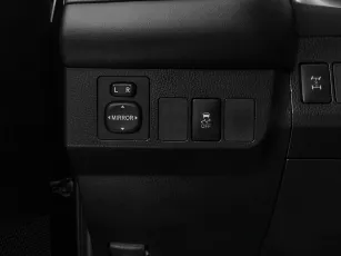 Toyota  11