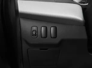 Mitsubishi  16