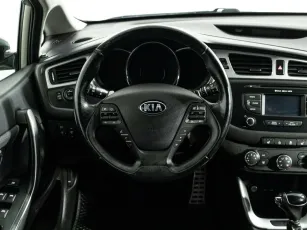 Kia  8
