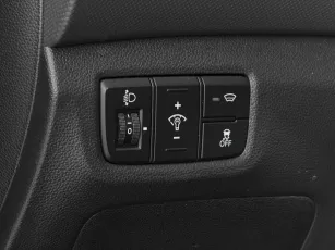 Hyundai  16