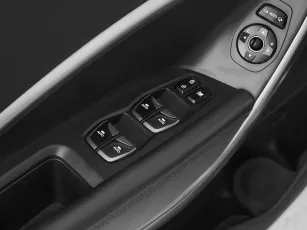 Hyundai  13