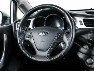 Kia  13