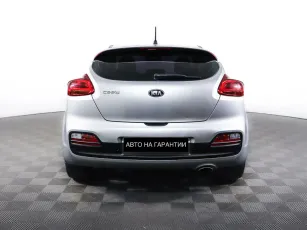 Kia  6