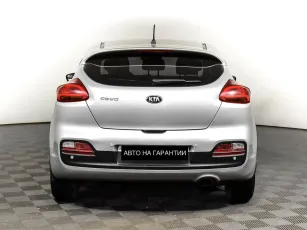 Kia  6