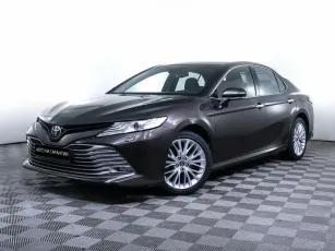 Toyota Camry,  VIII (XV70)