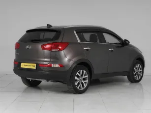 Kia  6