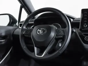 Toyota  12