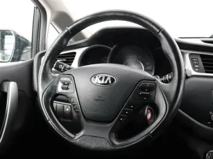 Kia  10