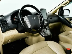 Hyundai  9