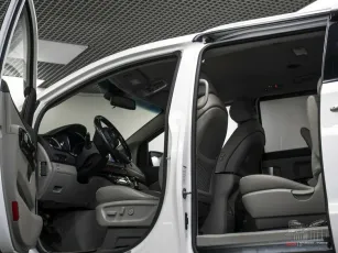 Kia  6