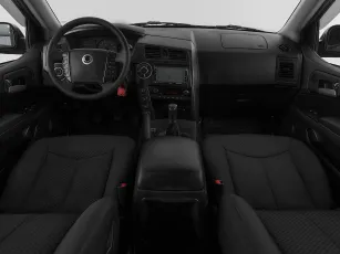 SsangYong  8