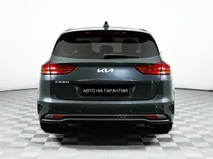 Kia  6