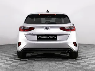 Kia  4