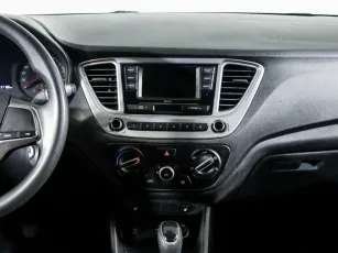 Hyundai  11