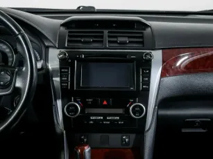 Toyota  11