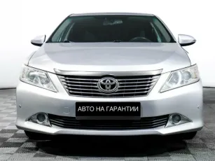 Toyota  2