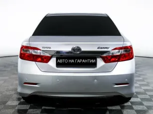 Toyota  6