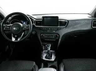 Kia  9