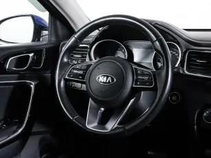 Kia  12