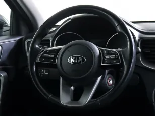 Kia  10