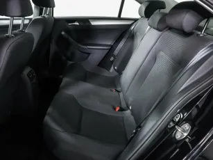Volkswagen  9