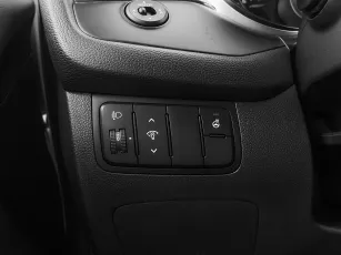 Kia  14