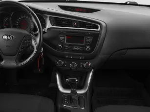 Kia  15