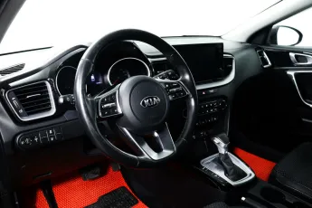 Kia  11
