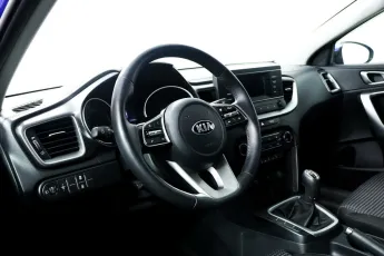 Kia  10