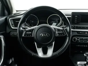 Kia  14