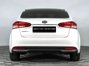 Kia  4