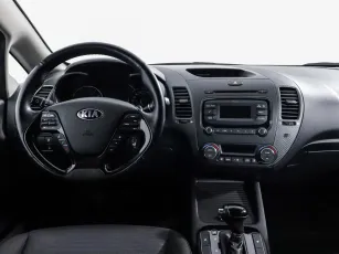 Kia  9
