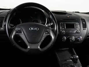 Kia  11