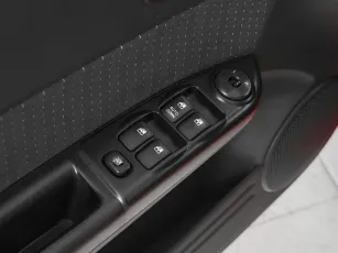Hyundai  11