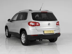 Volkswagen  4
