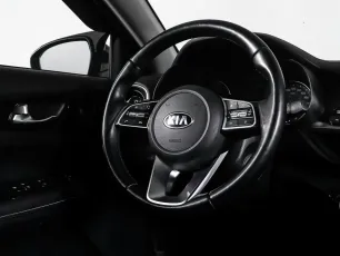 Kia  13