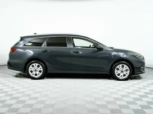 Kia  4