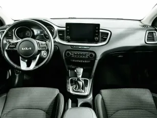 Kia  9