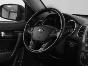 Kia  10